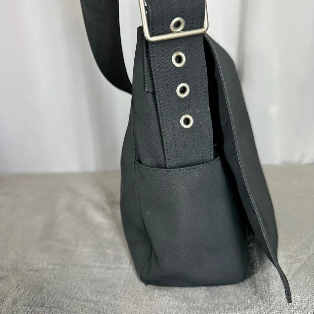 GAP Black‎ Messenger Shoulder Bag Adjustable Strap Flap Nylon Lined